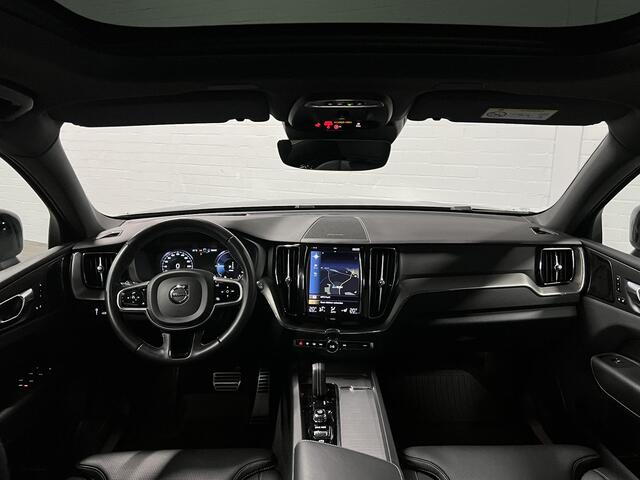 Volvo XC60 2.0 Recharge T8 AWD R-Design Trekhaak | Open dak | Massage | Cruise control | Stoel ventilatie | 360 camera | Stoel-/stuurverwarming | Head-up | Memory seats