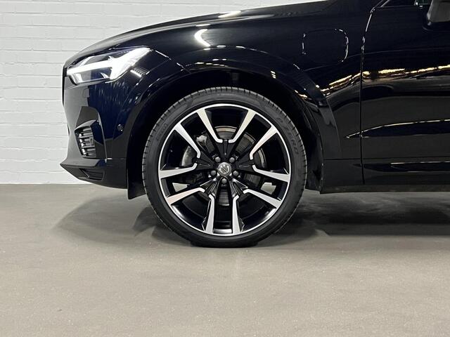 Volvo XC60 2.0 Recharge T8 AWD R-Design Trekhaak | Open dak | Massage | Cruise control | Stoel ventilatie | 360 camera | Stoel-/stuurverwarming | Head-up | Memory seats