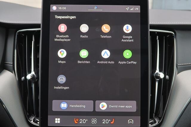 Volvo XC60 T8 Recharge AWD Ultra Black Edition - Luchtvering - Panorama/schuifdak - IntelliSafe Assist & Surround - 360º Camera - Bowers & Wilkins audio - Adaptieve LED koplampen - Verwarmde voorstoelen, stuur & achterbank - Parkeersensoren voor & achter - Elektr. b