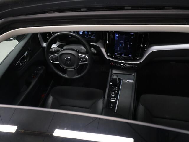 Volvo XC60 2.0 T6 Plug-in hybrid AWD Inscription [SCHUIFKANTELDAK, APPLE CARPLAY, ANDROID, CAMERA, ADAPTIVE CRUISE, CLIMATE, NIEUWSTAAT]