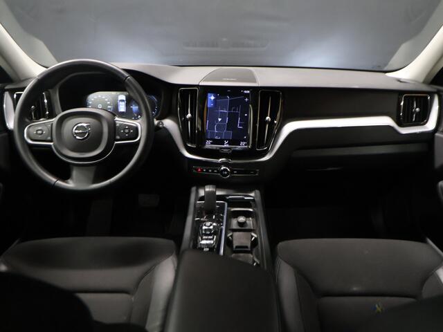 Volvo XC60 2.0 T6 Plug-in hybrid AWD Inscription [SCHUIFKANTELDAK, APPLE CARPLAY, ANDROID, CAMERA, ADAPTIVE CRUISE, CLIMATE, NIEUWSTAAT]