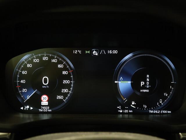 Volvo XC60 2.0 T6 Plug-in hybrid AWD Inscription [SCHUIFKANTELDAK, APPLE CARPLAY, ANDROID, CAMERA, ADAPTIVE CRUISE, CLIMATE, NIEUWSTAAT]