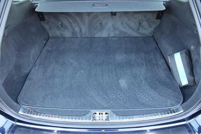 Volvo XC60 2.0 T5 FWD Polar+ | Adapt. Cruise | Afn. Trekhaak | Schuif/kanteldak | BLIS | Verw. Voorstoelen | El. Voorstoelen |