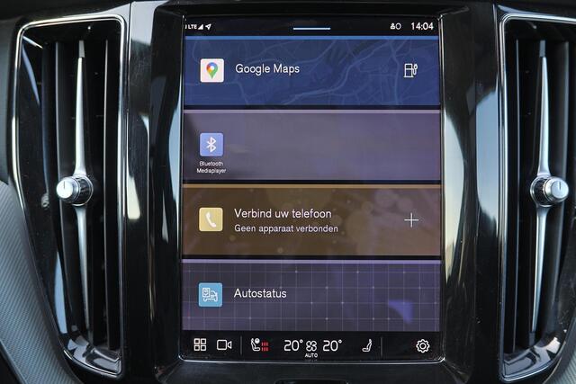 Volvo XC60 T8 Recharge AWD Plus Dark - Panorama/schuifdak - IntelliSafe Assist - Harman/Kardon audio - Adaptieve LED koplampen - Parkeercamera achter - Verwarmde voorstoelen, stuur & achterbank - Parkeersensoren voor & achter - Elektr. bedienb. voorstoelen met geheu