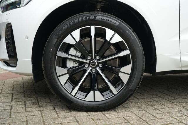 Volvo XC60 2.0 T8 Plug-in hybrid AWD Ultra Dark 455pk Panoramadak/Luchtvering/Trekhaak