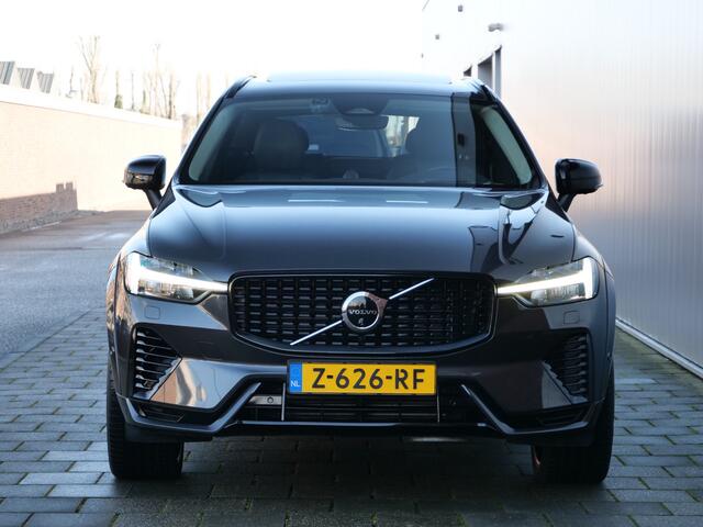 Volvo XC60 2.0 T8 Plug-in hybrid AWD Ultra Dark 455 Pk Automaat Navi / Leer / Pano-dak / Luchtvering / Trekhaak / DAB / Apple Carplay