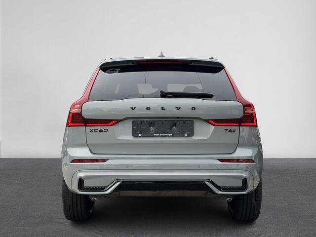 Volvo XC60 2.0 T6 Plug-in hybrid AWD Ultra Black Edition Facelift | Pano | 360 Camera | Leer | Winterpakket | Harman Kardon ( Vestiging - Nieuwegein )