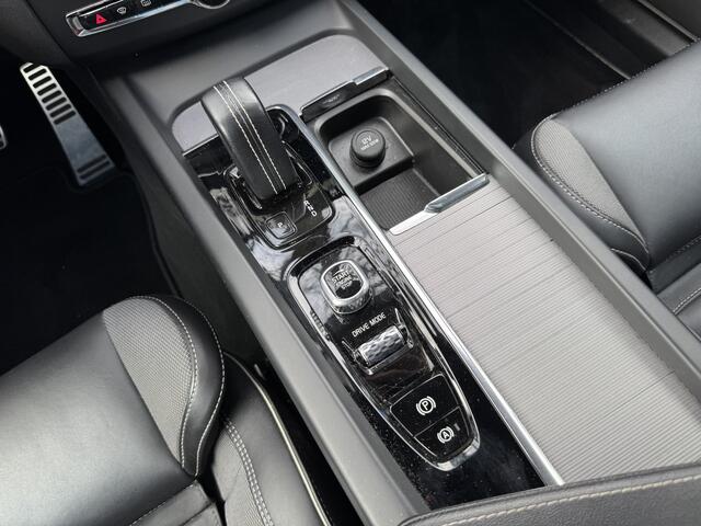 Volvo XC60 Recharge T8 AWD Inscription, Vol opties!