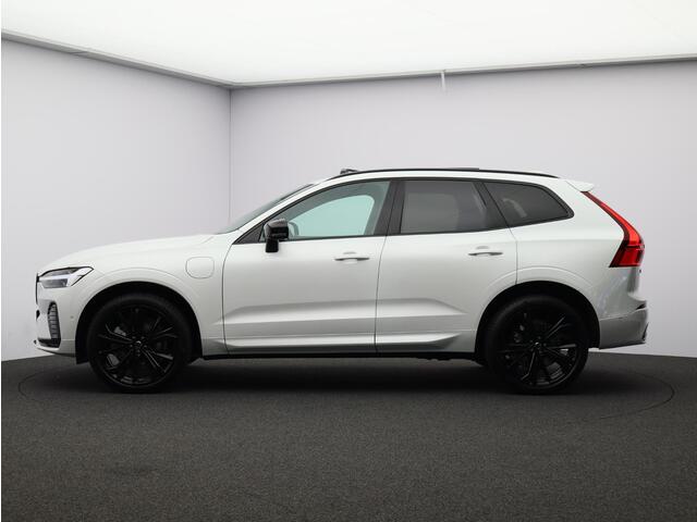 Volvo XC60 2.0 T8 Plug-in hybrid AWD Ultra Black Edition / Facelift / 360 camera / Pan. dak / Privacy glass / Head up displ. / Harman Kardon