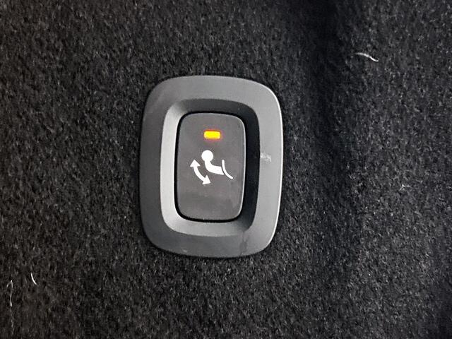 Volvo XC60 2.0 B5 Inscription | Leder | Trekhaak | BLIS |