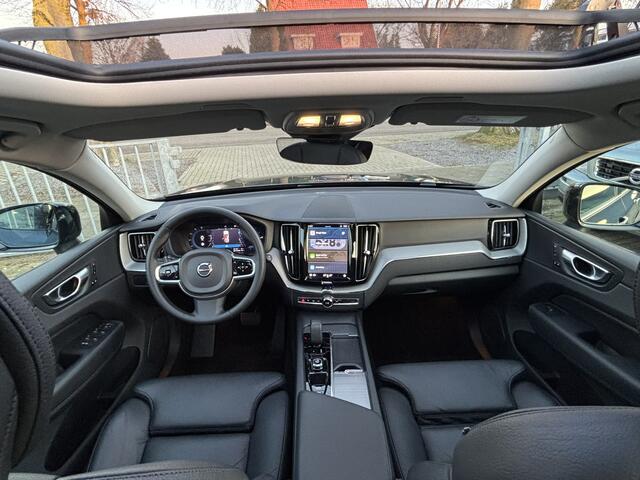 Volvo XC60 T6 Recharge 350pk Md 24 AWD Plus Dark Pano Keyless
