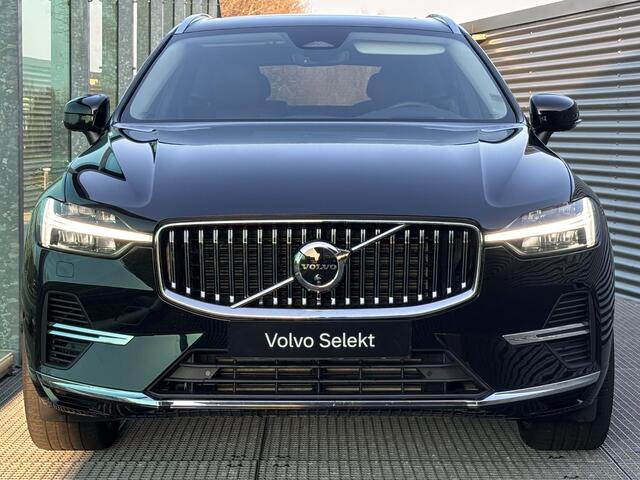 Volvo XC60 2.0 T6 Plug-in hybrid AWD Ultra Bright / Luchtvering / Trekhaak / Pano. dak / Massage stoelen / Elek. verstelbare stoelen / Geventileerde en verwarmde stoelen / Harman Kardon / 360 camera /