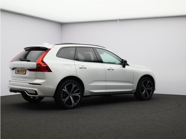 Volvo XC60 T6 AWD Plug-in hybrid Ultra Dark / Head up displ. / Harman Kardon / Stoel+stuur+achterbankverwarming