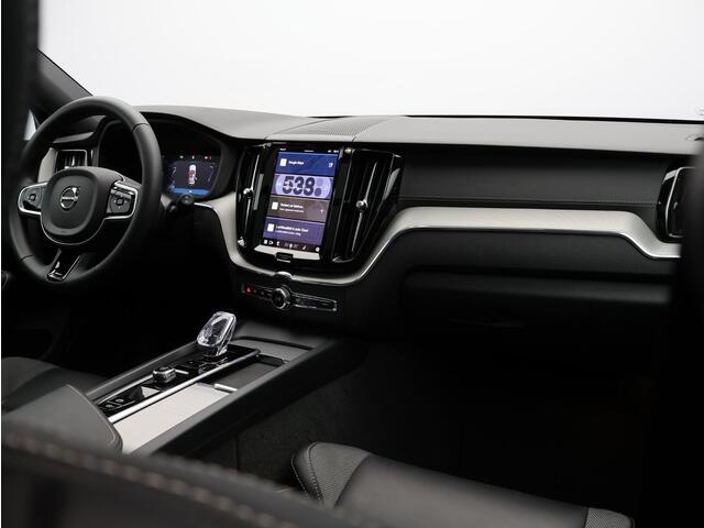 Volvo XC60 T6 AWD Plug-in hybrid Ultra Dark / Head up displ. / Harman Kardon / Stoel+stuur+achterbankverwarming