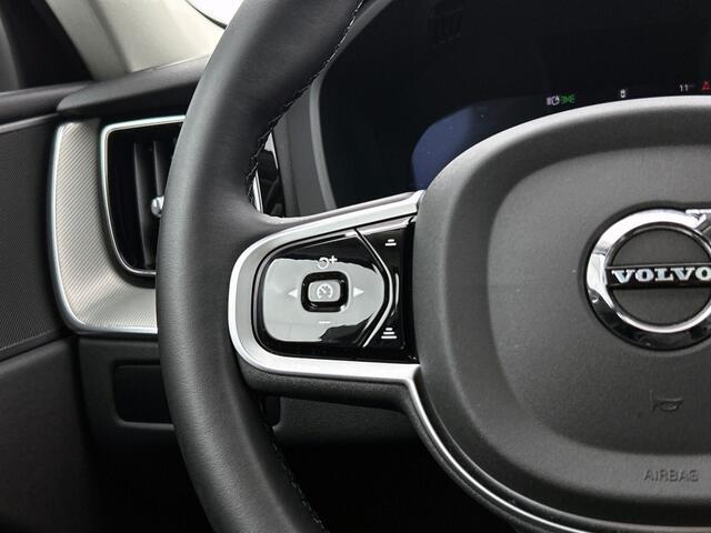 Volvo XC60 T6 AWD Plus Dark | Panorama dak | Leder | Trekhaak |