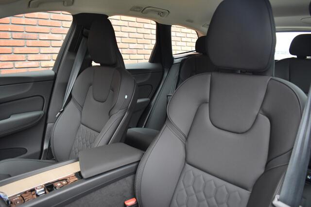 Volvo XC60 T6 350PK Plug-in hybrid AWD Plus Bright | Luchtvering | Head-Up Display | Trekhaak |