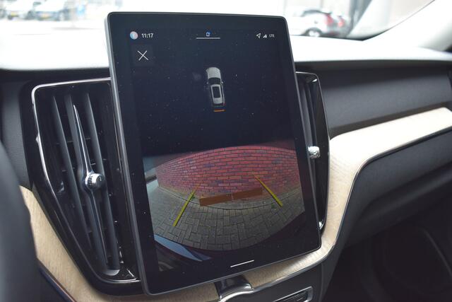 Volvo XC60 T6 350PK Plug-in hybrid AWD Plus Bright | Luchtvering | Head-Up Display | Trekhaak |