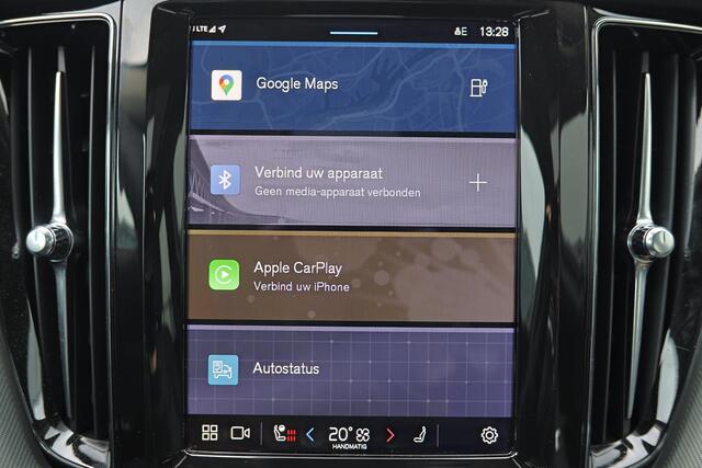 Volvo XC60 T6 Recharge AWD Plus Dark - Panorama/schuifdak - IntelliSafe Assist & Surround - 360º Camera - Verwarmde voorstoelen, stuur & achterbank - Parkeersensoren voor & achter - Elektr. bedienb. voorstoelen met geheugen - Draadloze tel. lader - Elektr. inklapbar