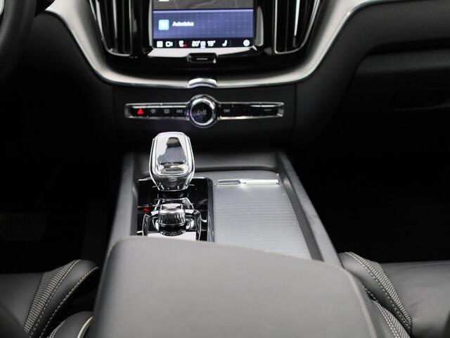 Volvo XC60 T6 Plug-in hybrid AWD Plus Dark