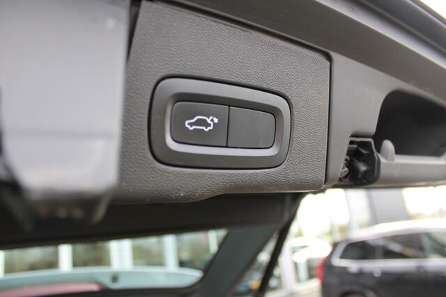 Volvo XC60 T5 Inscription | 360 Camera | Trekhaak | Apple carplay/ Android auto | Voorstoelen verw. | Cruise Control |