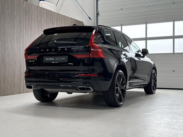 Volvo XC60 2.0 T6 Plug-in hybrid AWD R-Design - BLACK PACK - DEALER ONDERHOUDEN - PANORAMADAK - LEER - 360 CAMERA - STOELVERWARMING + STUURVERWARMING