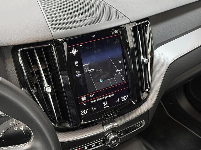 Volvo XC60 2.0 T6 Plug-in hybrid AWD R-Design - BLACK PACK - DEALER ONDERHOUDEN - PANORAMADAK - LEER - 360 CAMERA - STOELVERWARMING + STUURVERWARMING