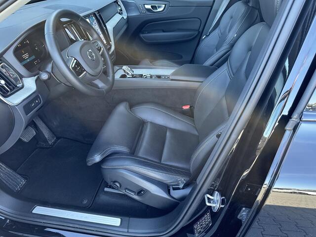 Volvo XC60 2.0 T6 Plug-in hybrid AWD Ultra Dark Massage|360|ACC|Head up display|PANO