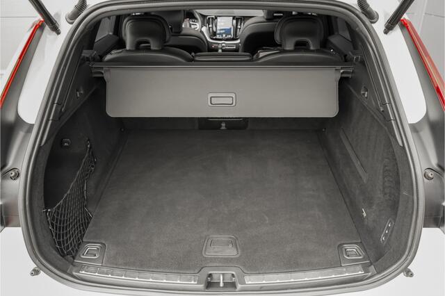 Volvo XC60 2.0 T5 AWD R-Design Pano Stoel & Stuurverw H/K Trekhaak 21"