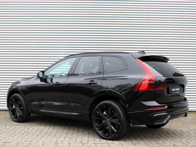 Volvo XC60 2.0 T6 Plug-in hybrid AWD Plus Black Edition Automaat / Privacy Glass / 21" velgen / Trekhaak / MY26