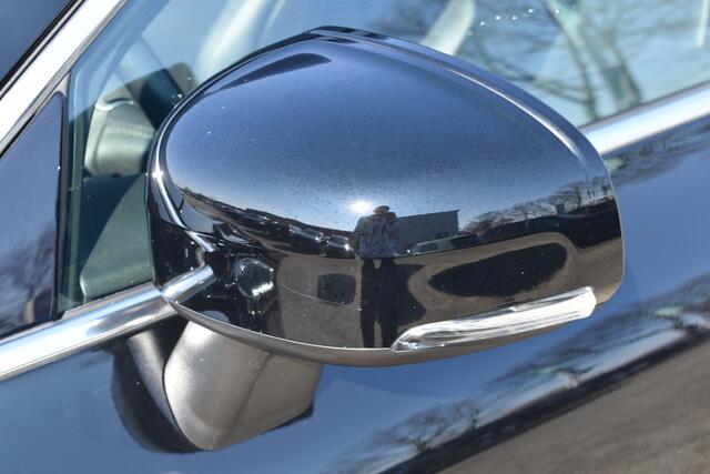 Volvo XC60 T8 AWD 390PK Plug-in Hybrid Inscription | Trekhaak | Panodak | Stoel-Stuur verwarming | ACC | All season |