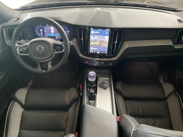 Volvo XC60 2.0 T6 Plug-in hybrid AWD Plus Black Edition | Long Range | Adaptieve Cruise Control | Panoramadak | Stoel en Stuurverwarming | Dodehoek Detectie | 21" |