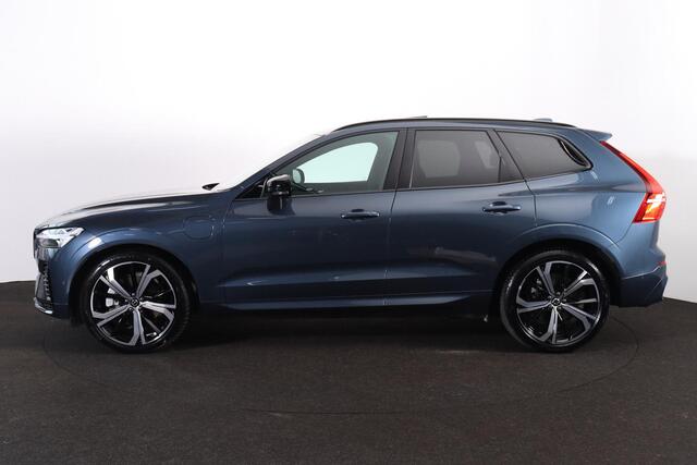 Volvo XC60 T8 Recharge AWD Plus Dark - Luchtvering - Panorama/schuifdak - IntelliSafe Assist & Surround - 360º Camera - Harman/Kardon audio - Adaptieve LED koplampen - Verwarmde voorstoelen, stuur & achterbank - Parkeersensoren voor & achter - Elektr. bedienb. voors