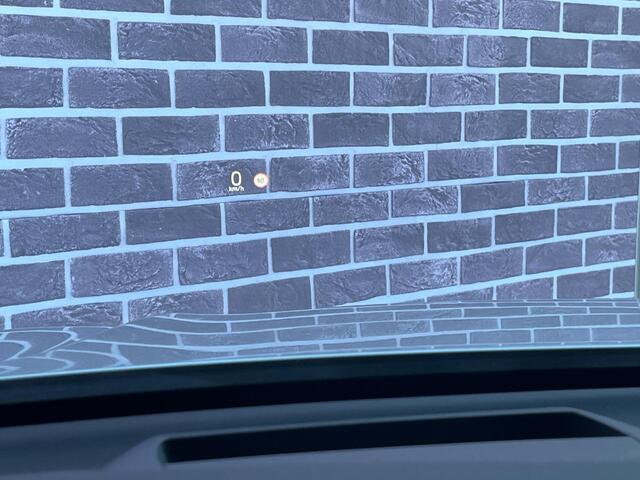 Volvo XC60 2.0 T8 Twin Engine AWD Inscription | Panorama dak | Trekhaak | Head-up display | 360° camera | Harman & Kardon | Adaptieve cruise control |