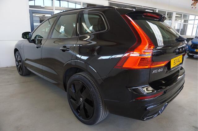 Volvo XC60 2.0 T6 Plug-in hybrid AWD Ultimate Dark Head-Up Long-Range 20"Velgen Schuifdak.