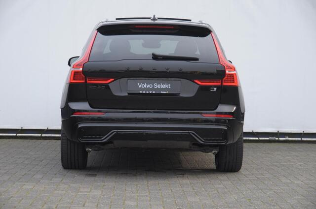 Volvo XC60 T6 350PK Plug-in hybrid AWD Ultra Black Edition / Navigatie / Adaptieve Cruise control / Head Up-Display / Panorama dak / Elektrische stoelen met geheugen / Stuurverwarming / Stoelverwarming v+a / 360 Camera /