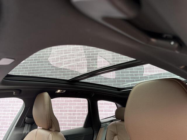 Volvo XC60 2.0 T6 Plug-in hybrid AWD Inscription | 360º Camera | Stoelverwarming V+A | Schuif/kantel Panoramadak | Stuurverwarming | Adaptieve cruise | Standkachel | Volvo on Call | BLIS | Parkeersensoren V+A | Extra getint glas |