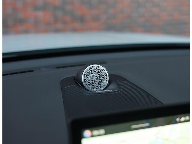 Volvo XC60 T8 AWD Polestar Engineered | Pano - Trekhaak - HUD