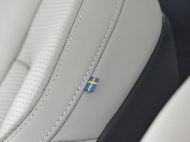 Volvo XC60 2.0 D4 Inscription | Luchtvering | Bowers & Wilkins | Trekhaak | Stoelventilatie & Massage | Panoramadak | 360 Camera | Head Up Display |