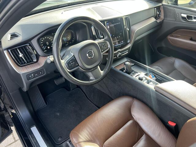 Volvo XC60 2.0 Recharge T6 AWD R-Design | Panoramadak | Leder | Camera |