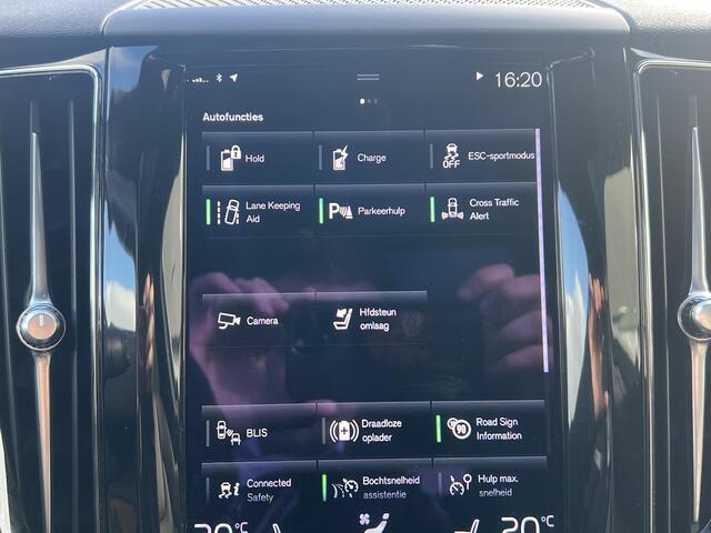 Volvo XC60 2.0 Recharge T6 AWD R-Design | Panoramadak | Leder | Camera |