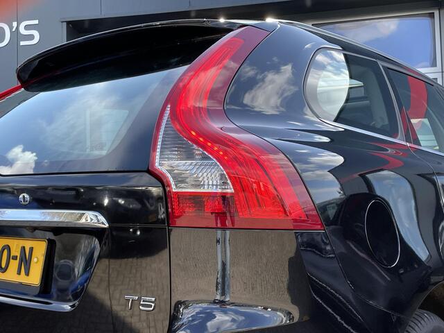Volvo XC60 2.0 T5 FWD Polar+ Automaat - Navigatie - Stoelverwarming - Lederen bekleding