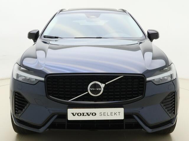 Volvo XC60 T8 455pk AWD Ultra Dark / Luchtvering / 21'' / El. Trekhaak / 360 Camera / Head-Up / Panoramadak / El. Stoelen / Lederen Dashboard / Full-LED /