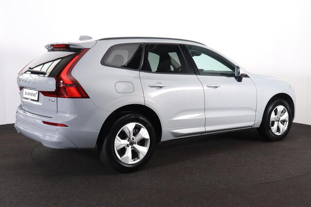 Volvo XC60 T6 Recharge AWD Core Bright - IntelliSafe Assist & Surround - Parkeercamera achter - Verwarmde voorstoelen, stuur & achterbank - Parkeersensoren voor & achter - Draadloze tel. lader - High Performance audio - Extra getint glas - 18' LMV