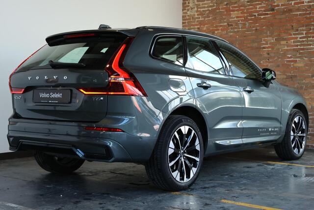 Volvo XC60 T6 Plug-in hybrid AWD Plus | Verwarmbare voorstoelen | Verwarmbaar stuurwiel | Verwarmbare achterbank | Panoramadak | Rondom zichtcamera | 20 inch Lichtmetalen velgen | Alarmklasse 3