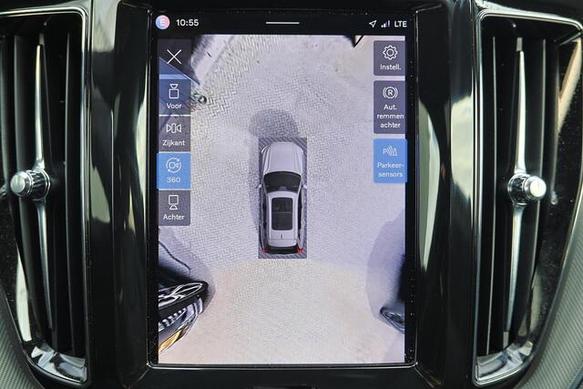 Volvo XC60 T6 Recharge AWD Ultra Black Edition - Luchtvering - Panorama/schuifdak - IntelliSafe Assist & Surround - 360º Camera - Bowers & Wilkins audio - Adaptieve LED koplampen - Verwarmde voorstoelen, stuur & achterbank - Parkeersensoren voor & achter - Elektr. b