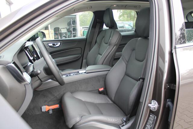 Volvo XC60 T6 Plug-in hybrid AWD Ultra Dark