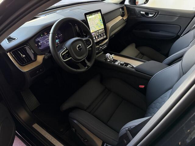 Volvo XC60 2.0 T6 AWD ULTRA DARK NIEUWE AUTO ELEK.TREKHAAK HARMAN KARDON HEADUP 360.CAM LEER SCHUIFDAK PHEV Plug in Hybrid ? Top Auto's Wijchen , Altijd een Ruim aanbod van Volvo's i BUSINESS / CORE / BRIGHT / DARK / ULTRA DARK / PLUS DARK / BLACK EDITION / ESSEN