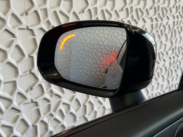 Volvo XC60 2.0 T6 AWD ULTRA DARK NIEUWE AUTO ELEK.TREKHAAK HARMAN KARDON HEADUP 360.CAM LEER SCHUIFDAK PHEV Plug in Hybrid ? Top Auto's Wijchen , Altijd een Ruim aanbod van Volvo's i BUSINESS / CORE / BRIGHT / DARK / ULTRA DARK / PLUS DARK / BLACK EDITION / ESSEN