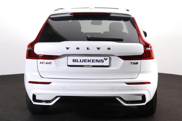 Volvo XC60 T6 Recharge AWD Plus Black Edition - Panorama/schuifdak - IntelliSafe Assist & Surround - 360º Camera - Harman/Kardon audio - Adaptieve LED koplampen - Verwarmde voorstoelen, stuur & achterbank - Parkeersensoren voor & achter - Elektr. bedienb. voorstoele