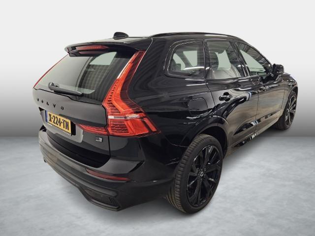 Volvo XC60 2.0 T6 Plug-in hybrid AWD Plus Black Edition | Adaptieve Cruise Control | Donker Glas | Panoramadak | Stoel en Stuurverwarming | Dodehoek Detectie | 21" |